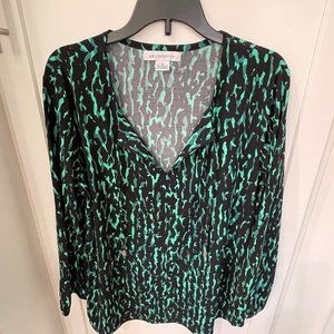 Liz Claiborne green/black print women's top